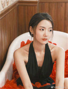 《欧美性大片免费》